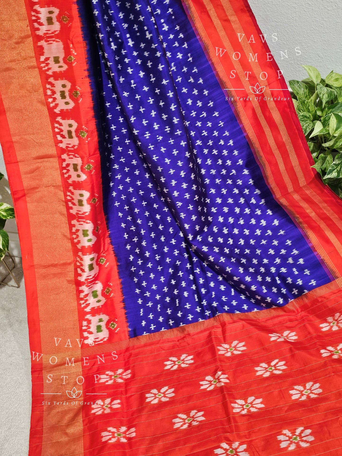 Pure Ikkat Pochampally Saree - Maggam Blouse