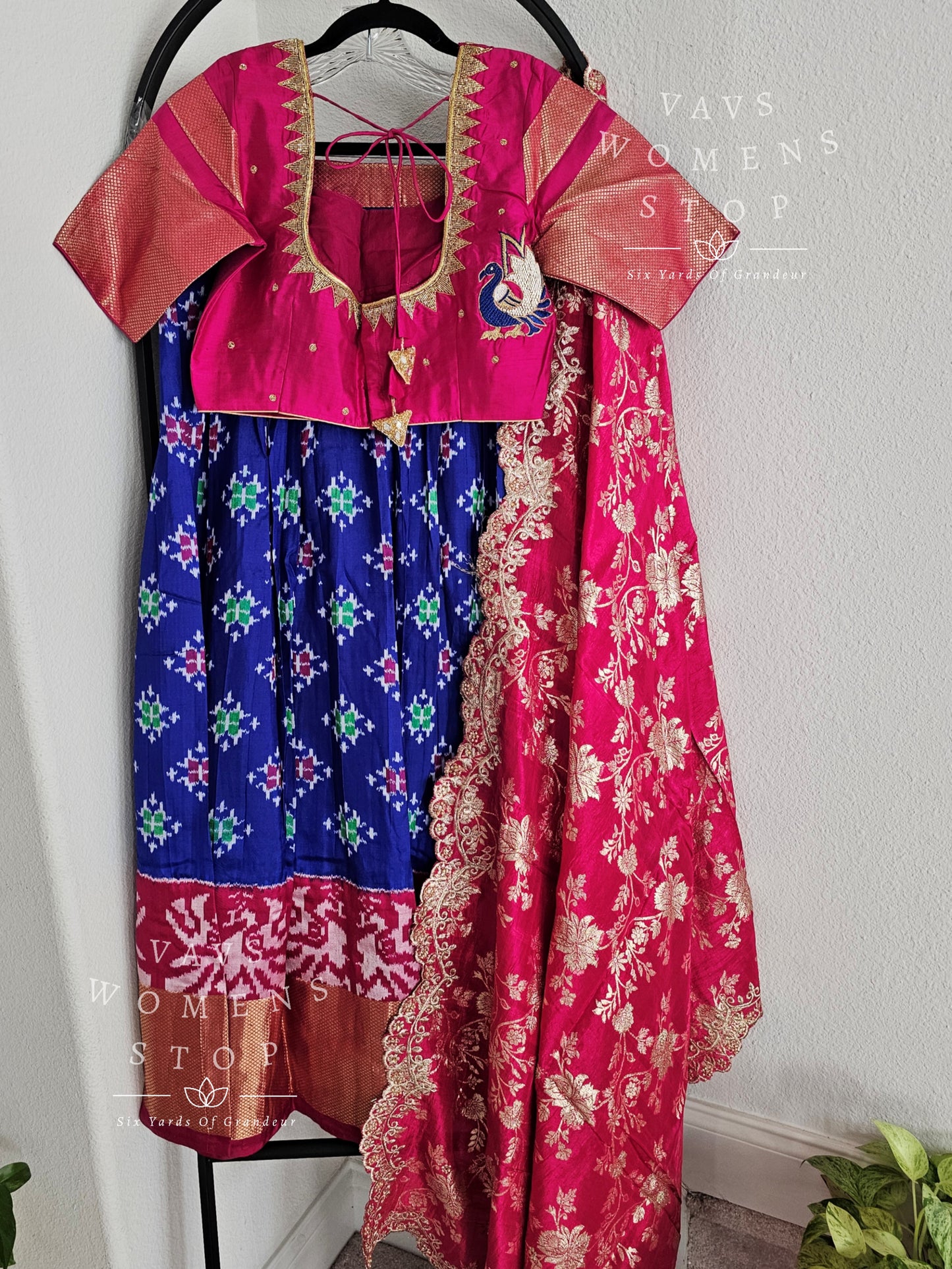 Pure Ikkat Silk Langa Voni Set