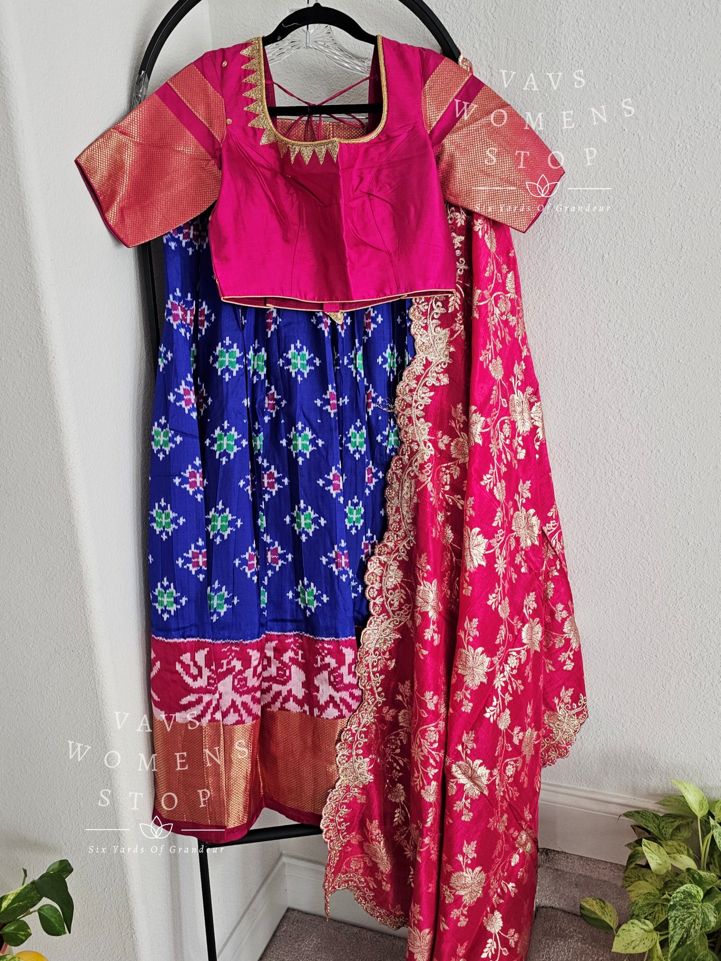 Pure Ikkat Silk Langa Voni Set