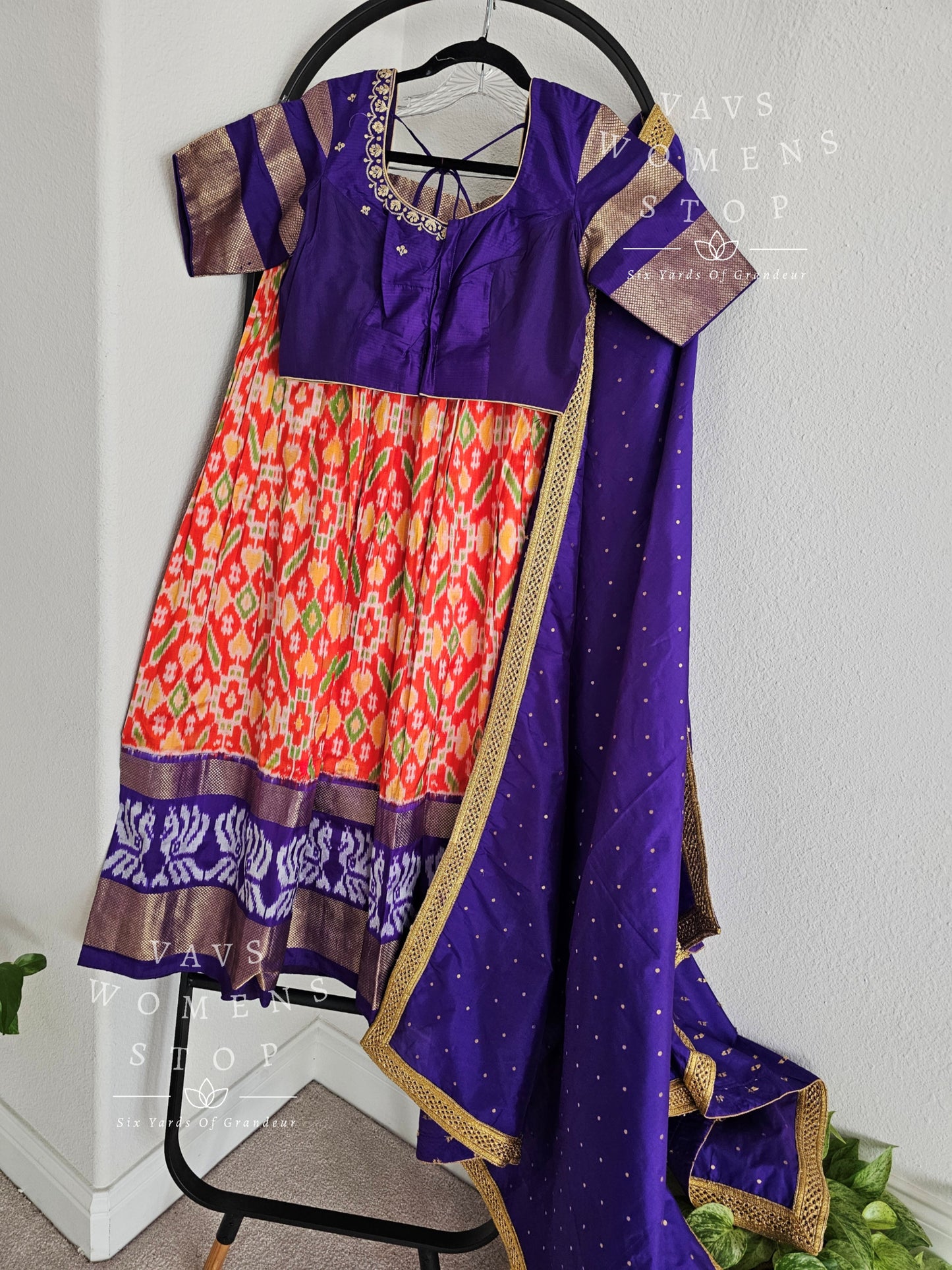 Pure Ikkat Silk Langa Voni Set