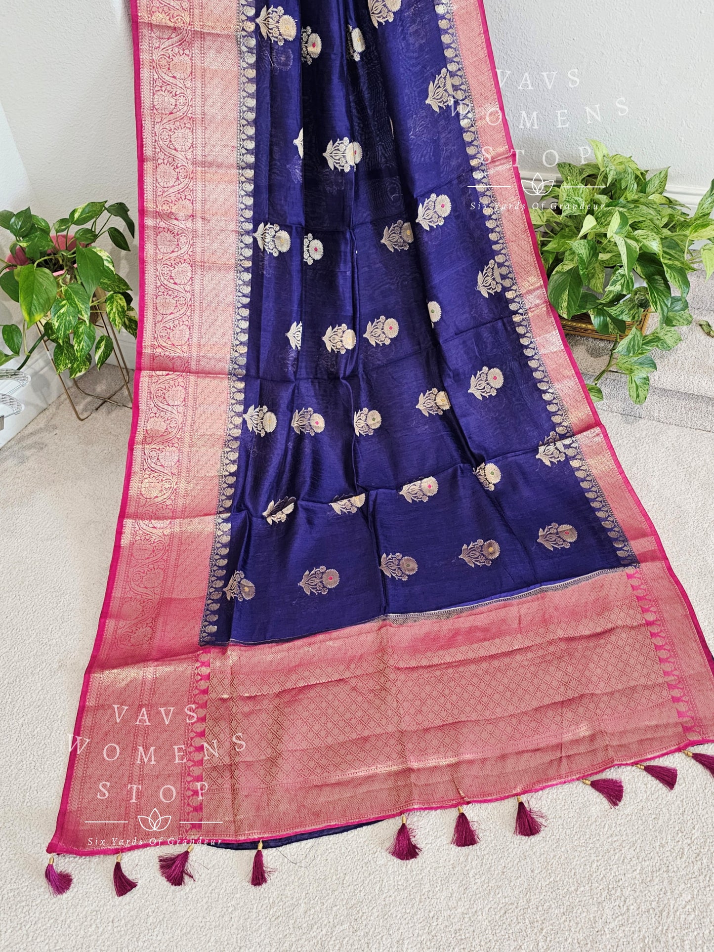 Linen Silk Benarasi Saree - Blouse