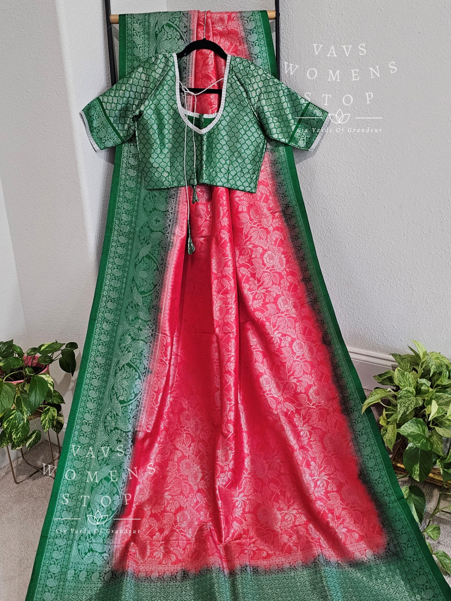 Benarasi Kubera Silk Saree - Blouse