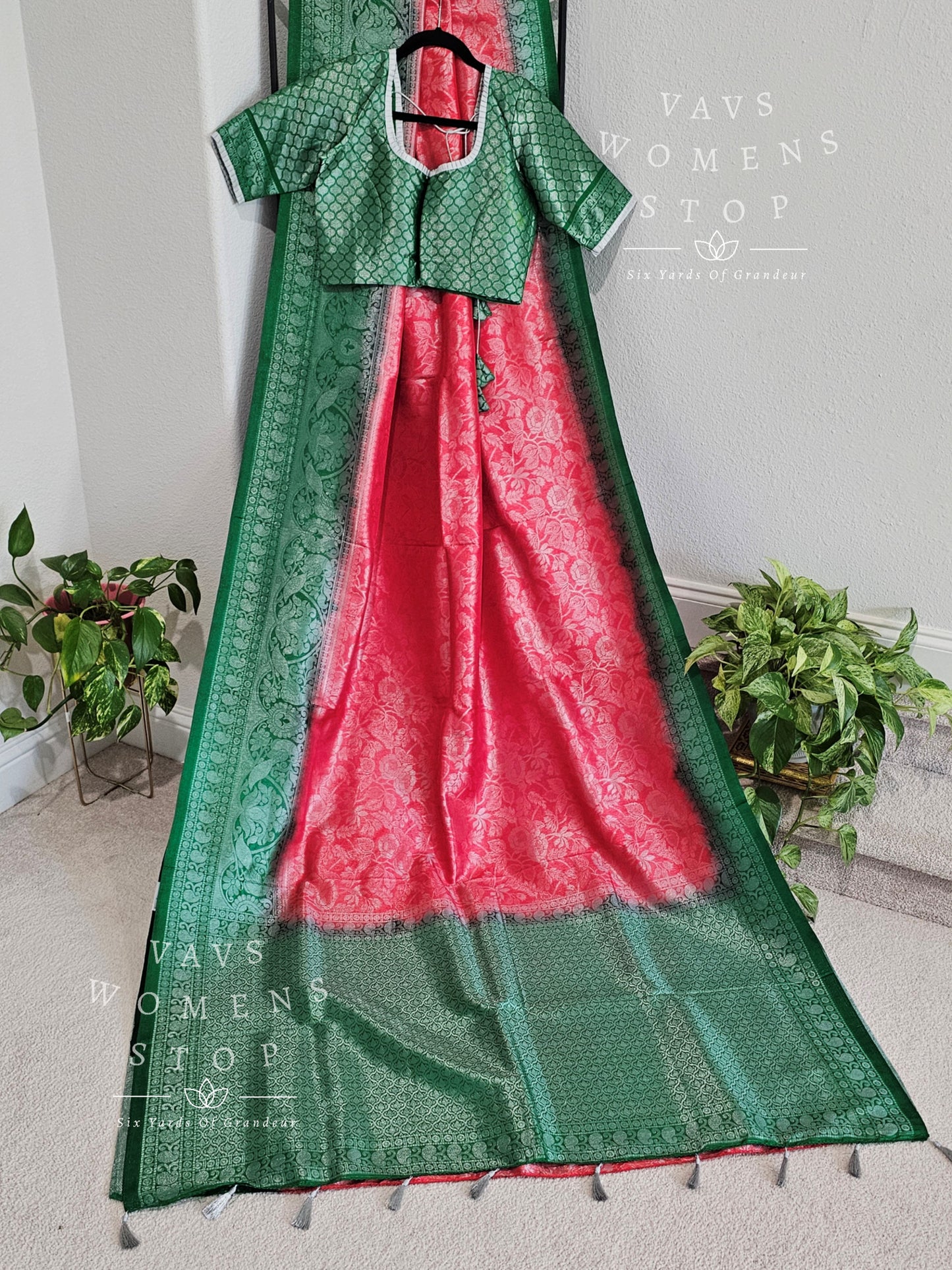 Benarasi Kubera Silk Saree - Blouse