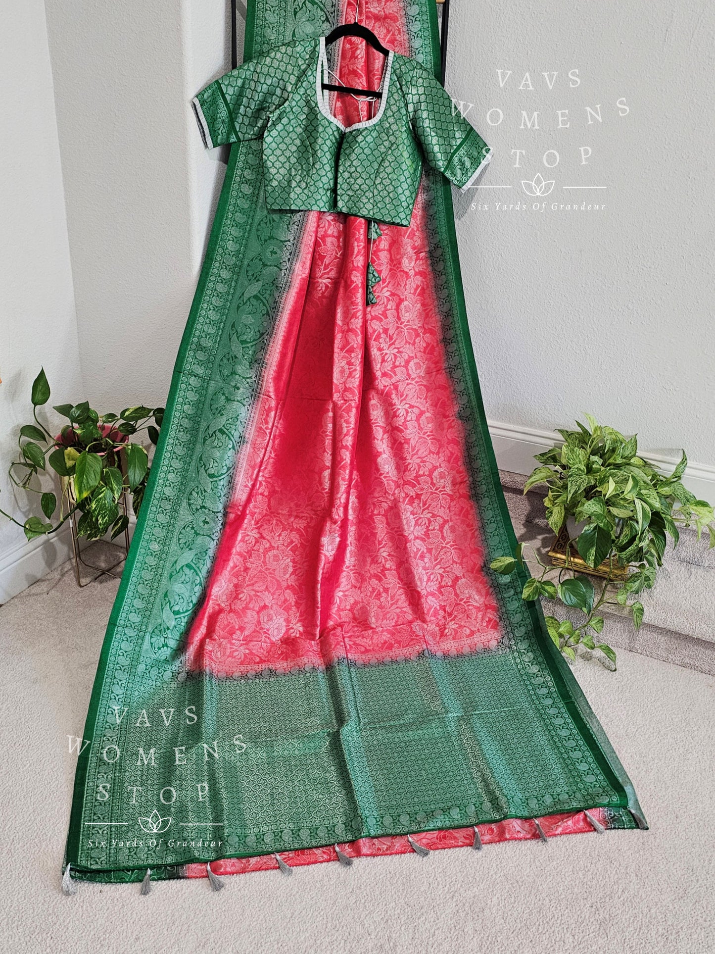 Benarasi Kubera Silk Saree - Blouse