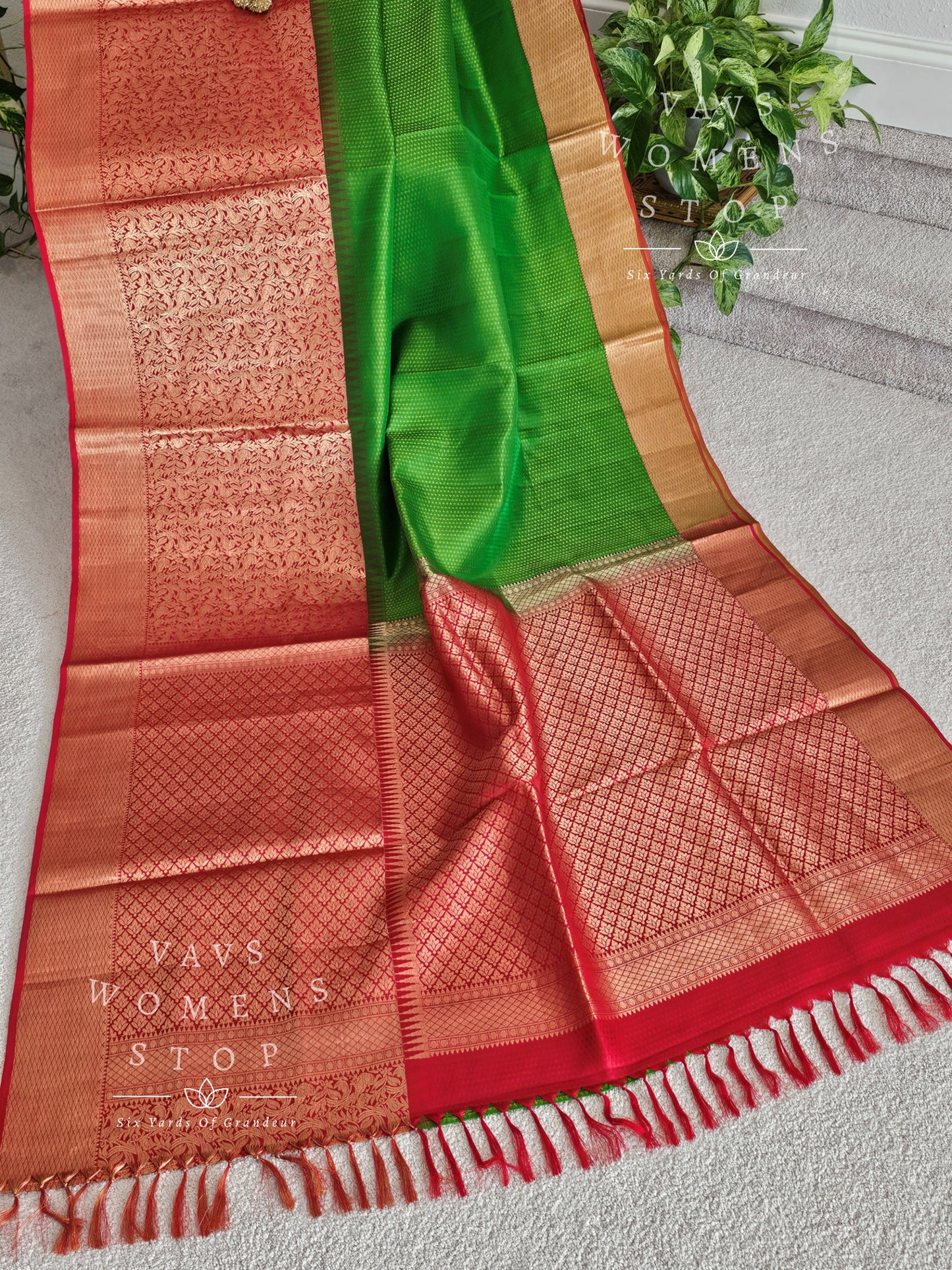 Traditional Colors Pure Kanchi Soft Silk Designer Saree - Blouse