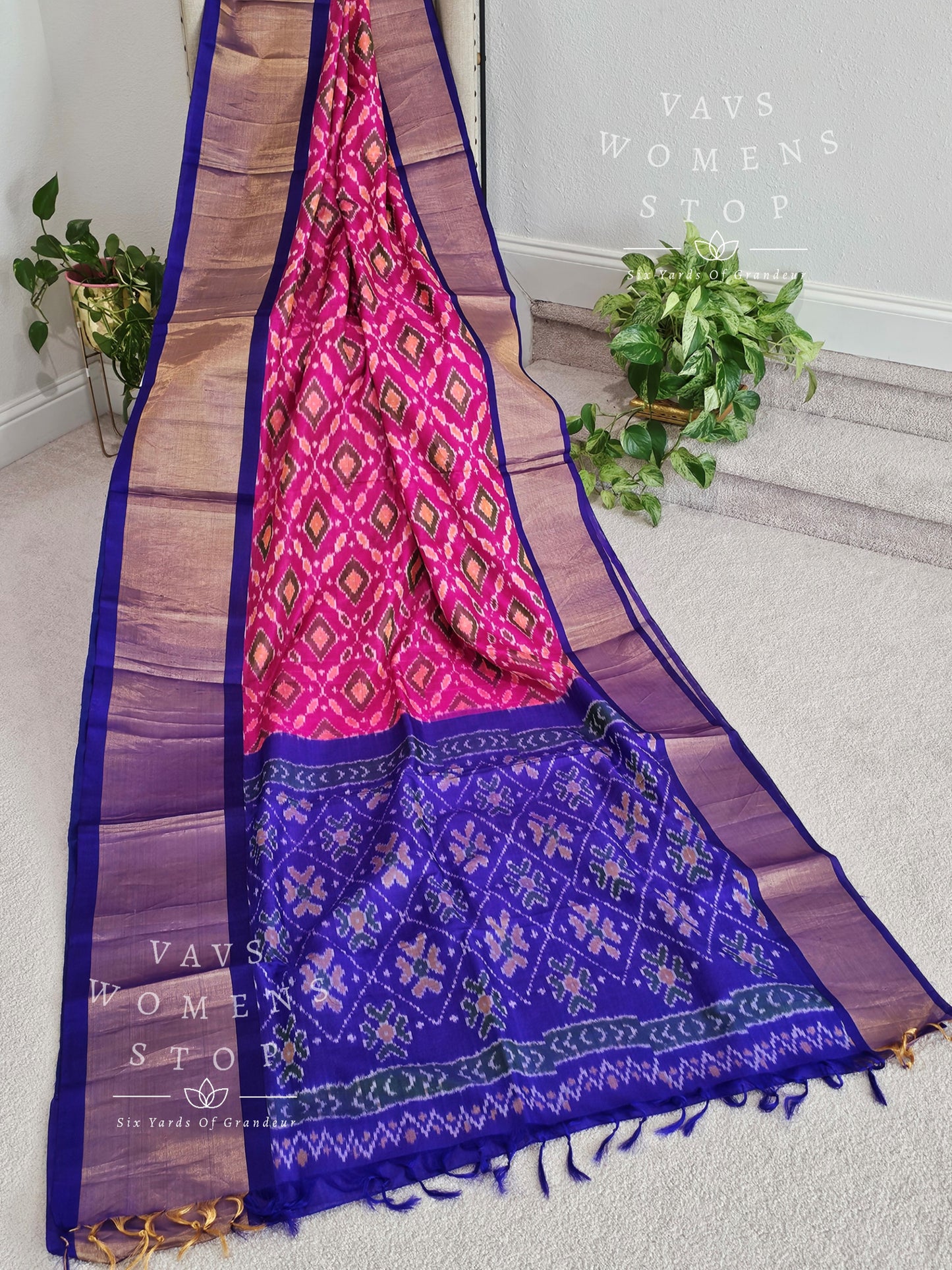 Pure Kuppadam Pochampally Designer Silk Saree - Benarasi Blouse
