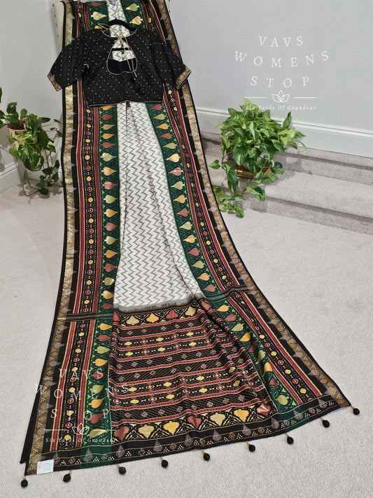 Munga Patola Silk Saree - Blouse