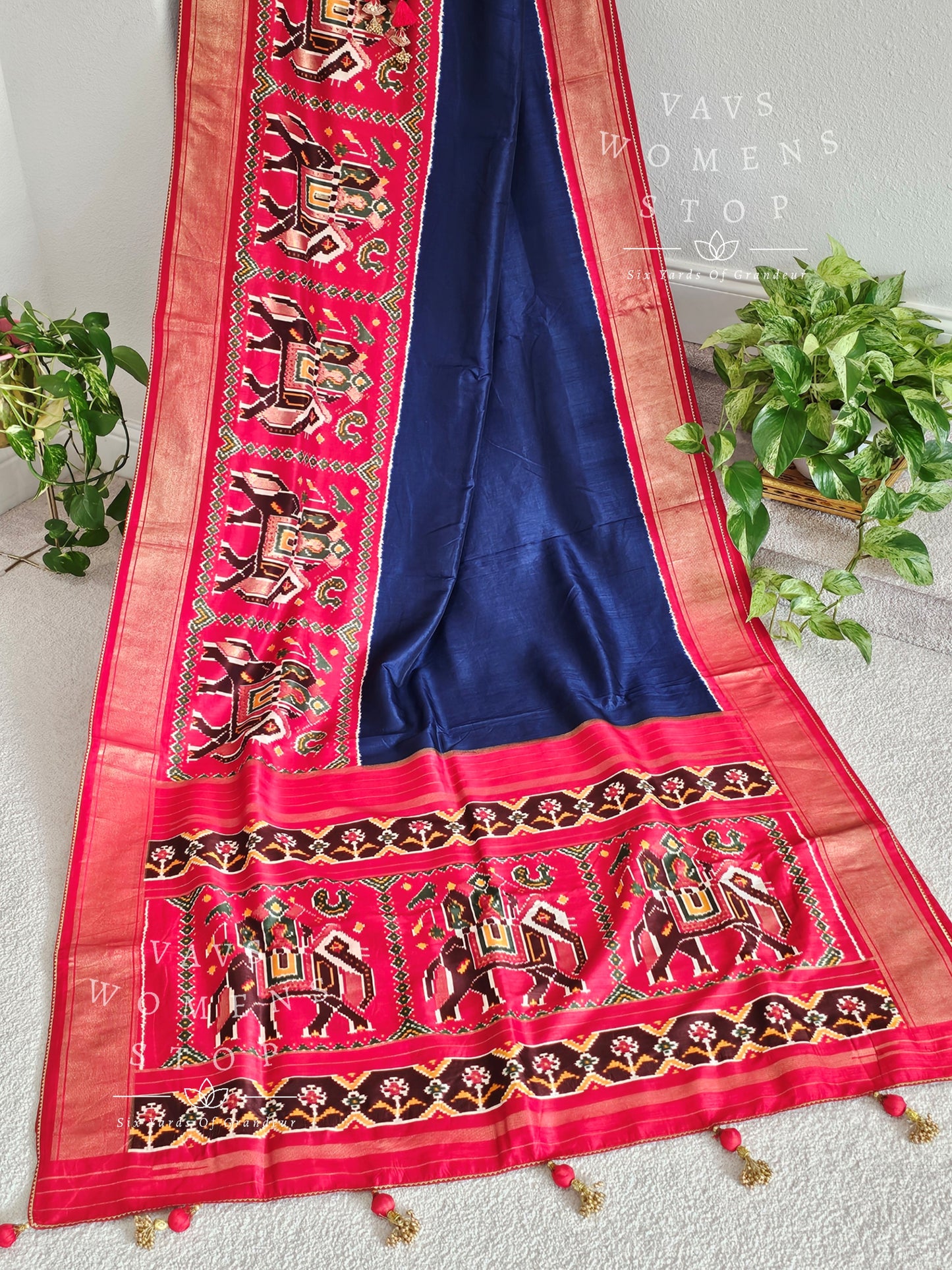 Munga Patola Silk Saree - Blouse