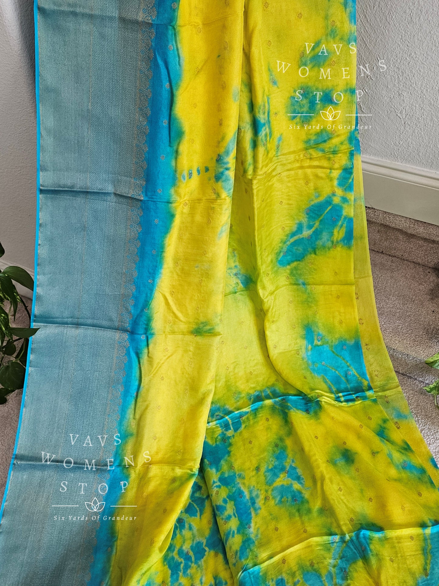 Shibori Print Jute Silk Saree - Chinon Chiffon Sequins Work Blouse