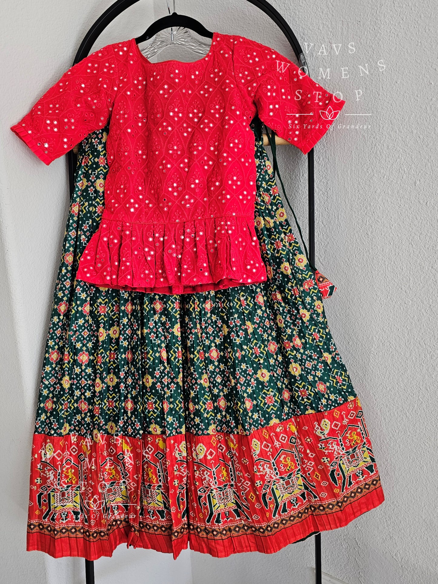 Crushed Benarasi Patola Prints Lehenga/Blouse Set