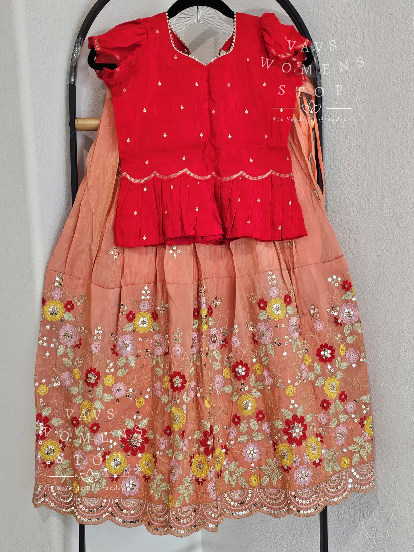 Munga Benarasi Tissue Lehenga Set