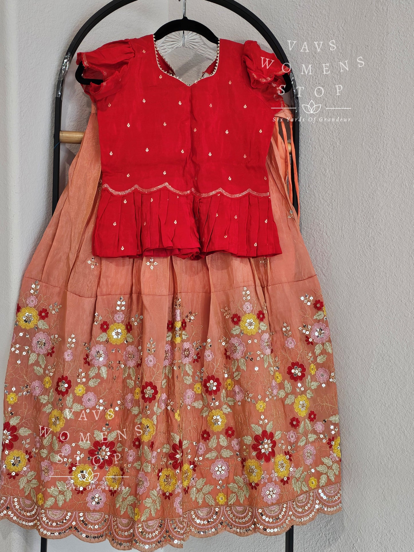 Munga Benarasi Tissue Lehenga Set