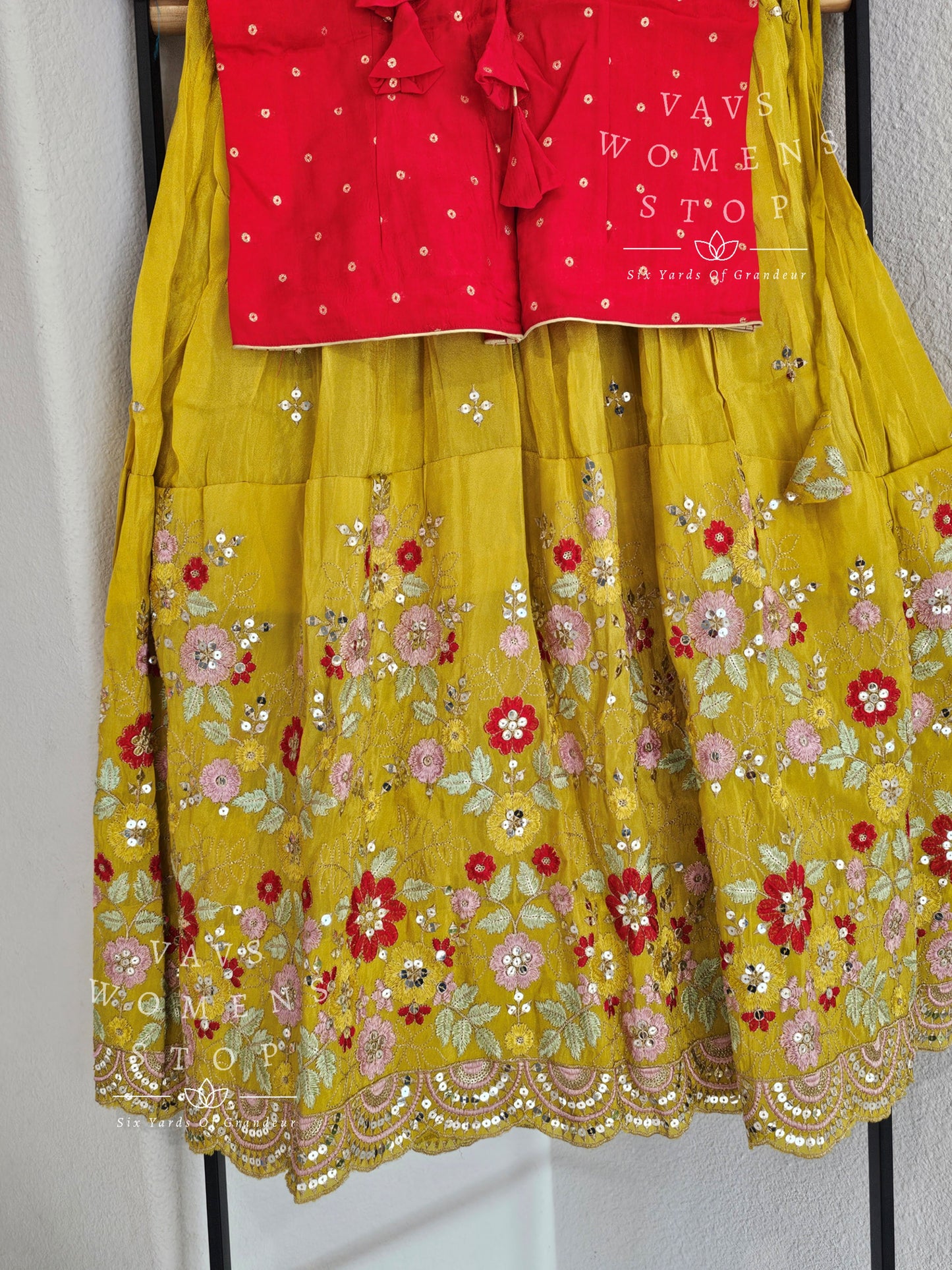 Munga Benarasi Tissue Lehenga Set