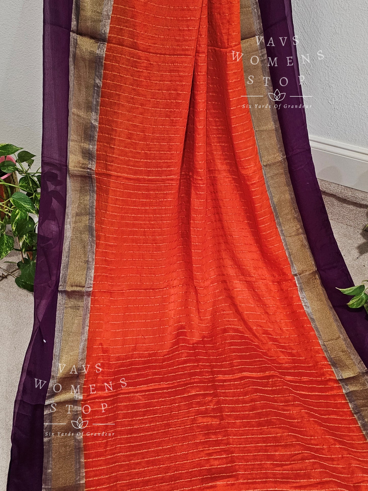 Pure Wrinkle Crepe Silk Saree - Benarasi Blouse