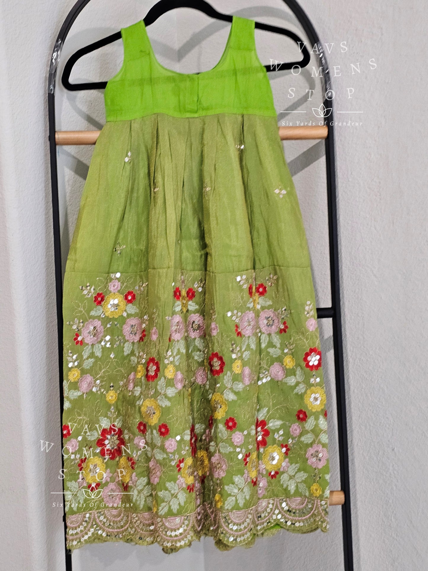 Munga Benarasi Tissue Lehenga Set