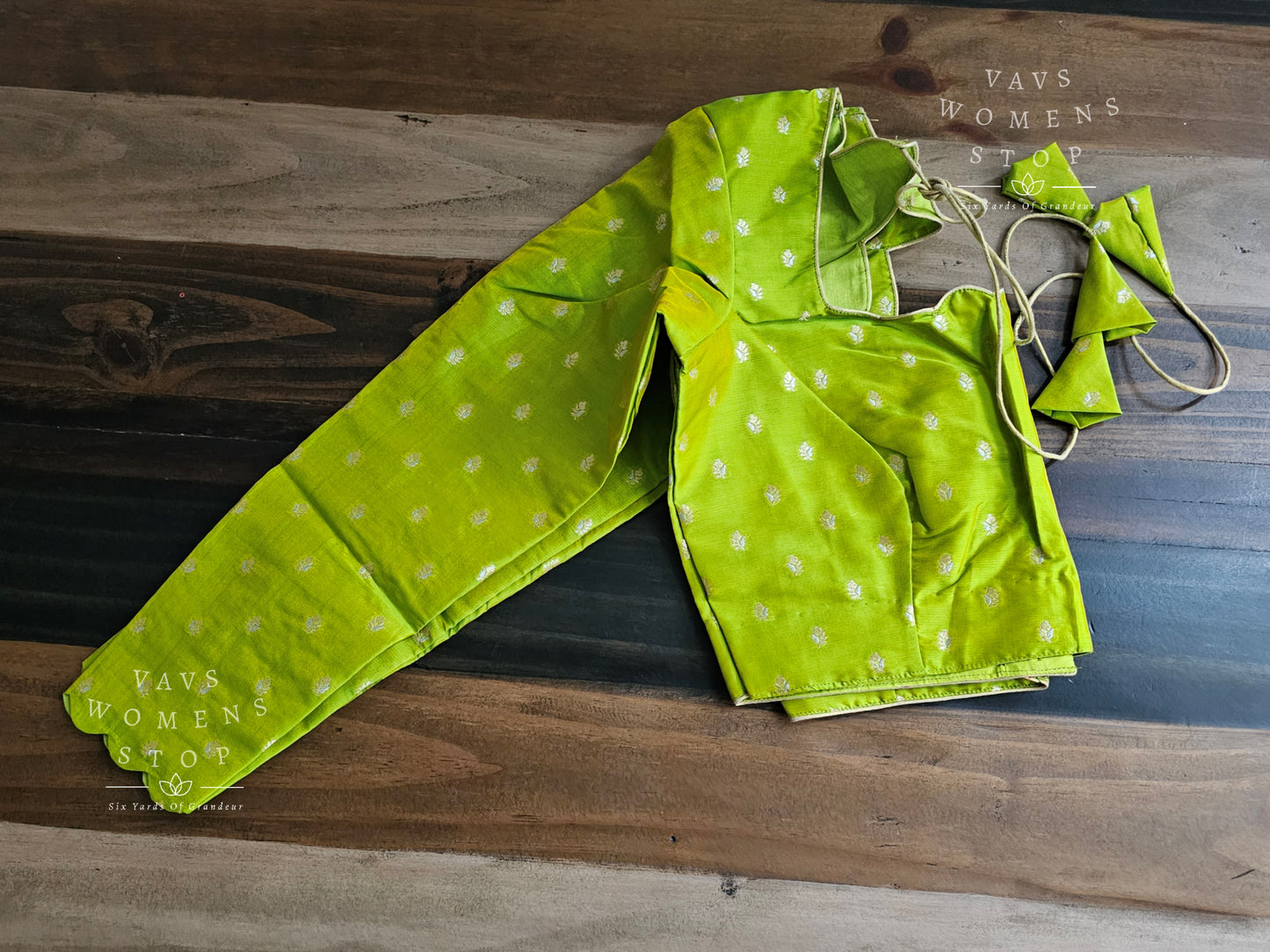 Parrot Green Full Sleeves Benarasi Blouse