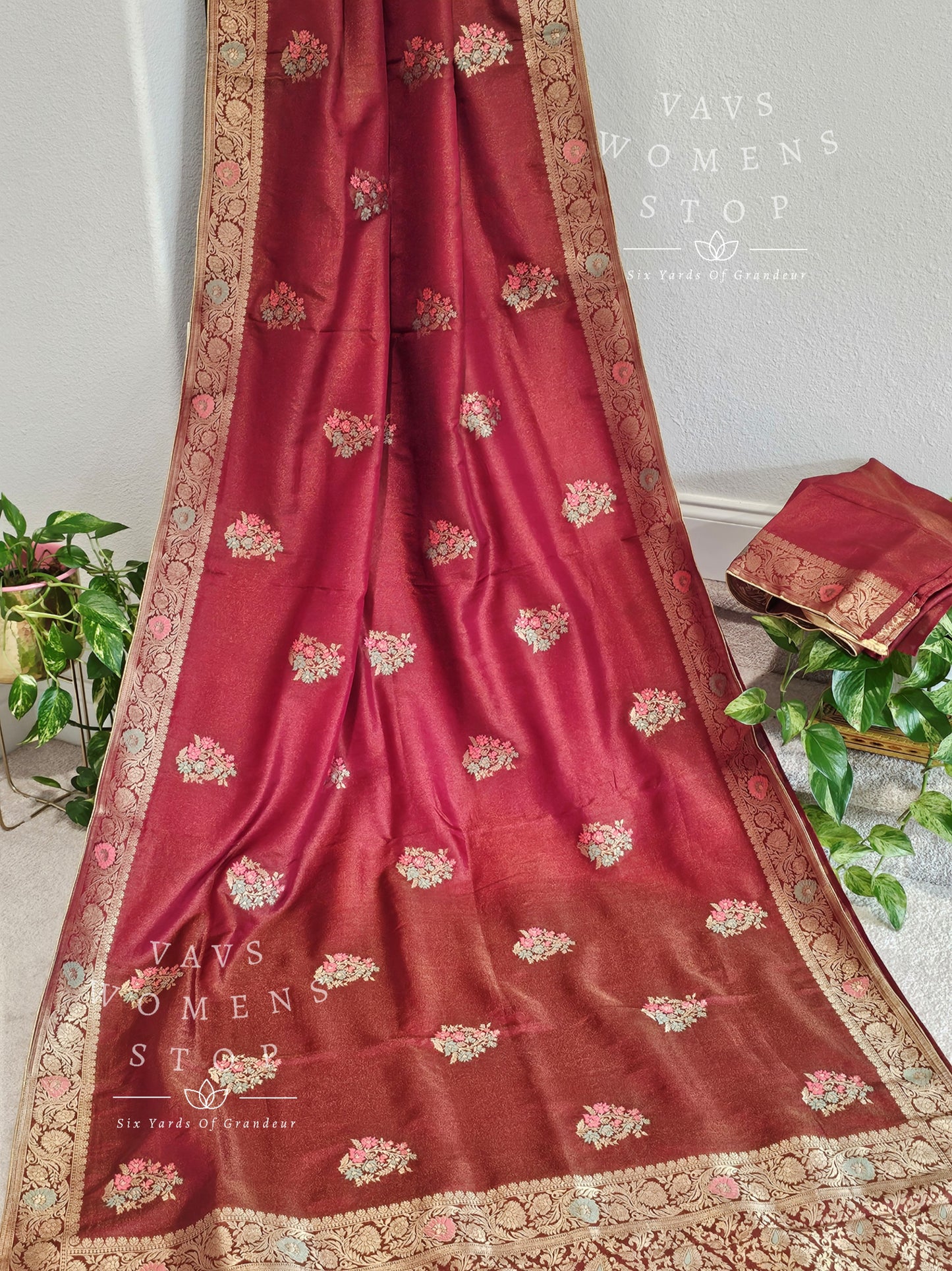 Munga Tissue Benarasi Saree - Benarasi Blouse