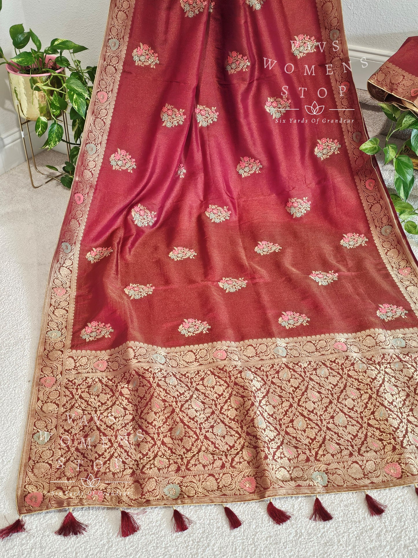 Munga Tissue Benarasi Saree - Benarasi Blouse