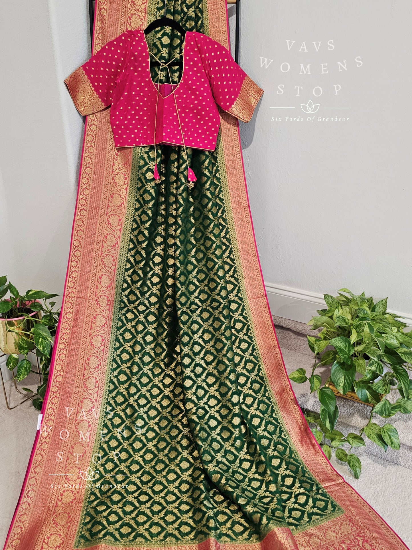 Pure Khaddi Georgette Powerloom Saree - Blouse