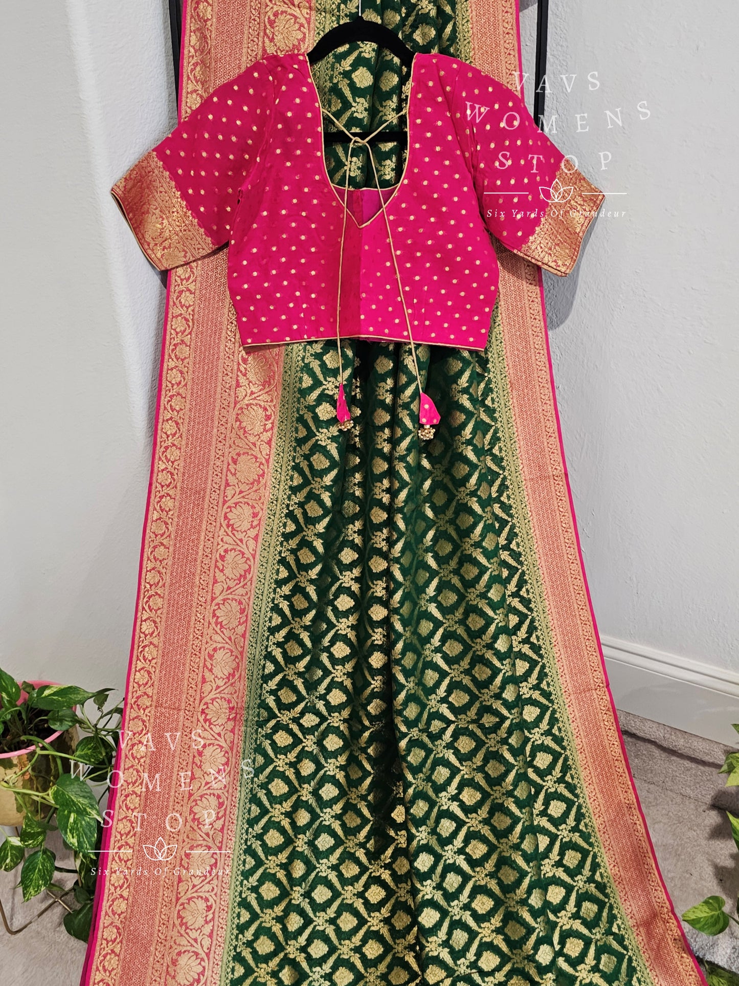 Pure Khaddi Georgette Powerloom Saree - Blouse
