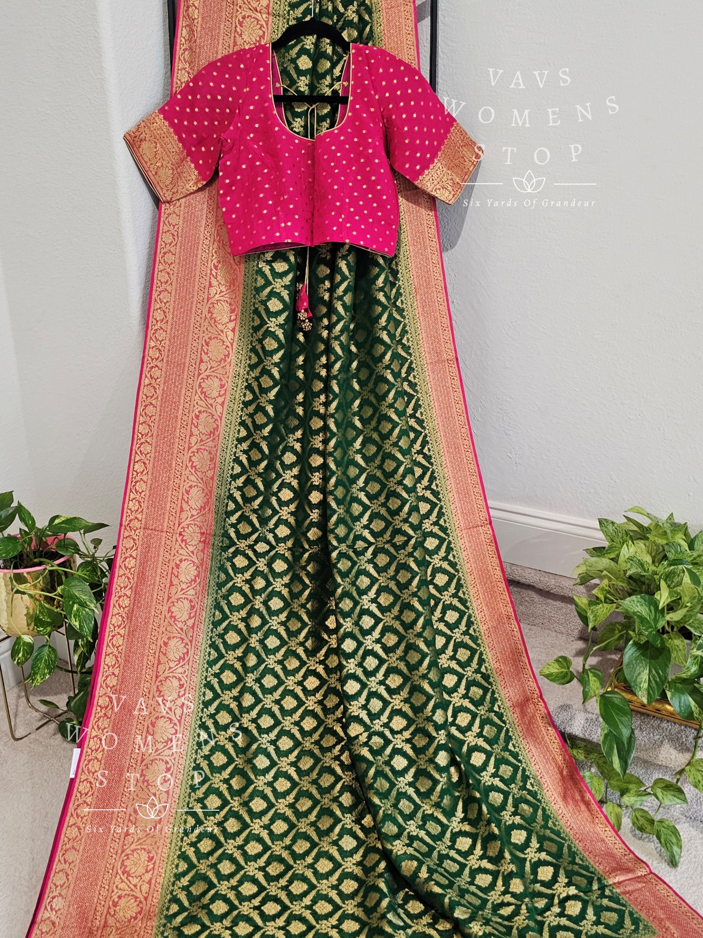 Pure Khaddi Georgette Powerloom Saree - Blouse