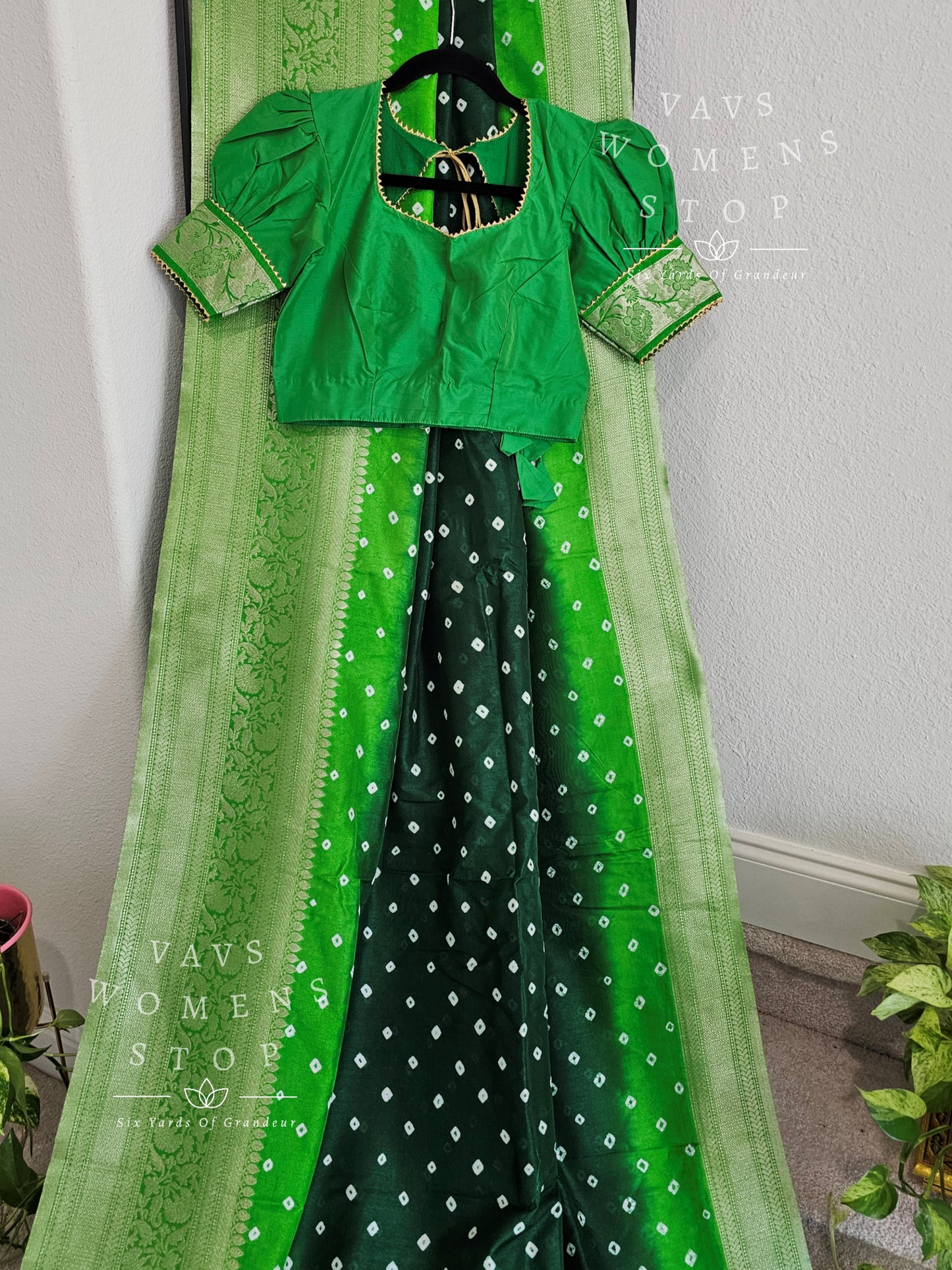 Blended Jute Dupion Bhandini Paithani Border Saree - Blouse