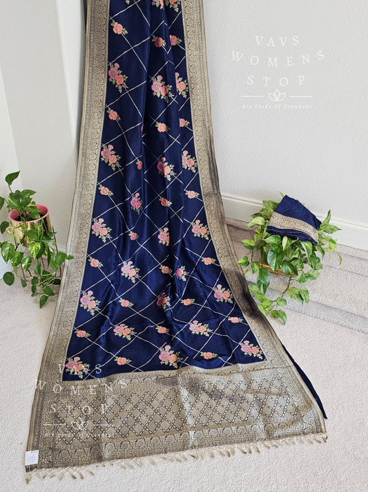 Munga Benarasi Crepe Silk Saree - Pure Brocade Benarasi Blouse