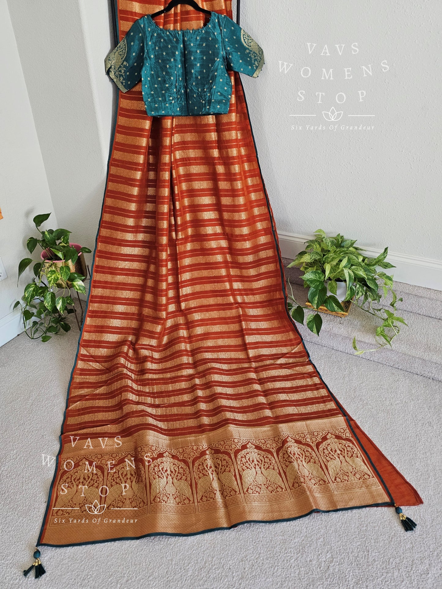 Soft Munga Khadi Organza Silk Saree - Blouse