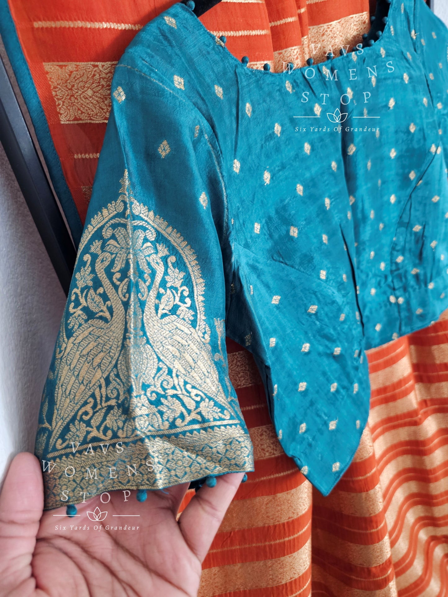 Soft Munga Khadi Organza Silk Saree - Blouse