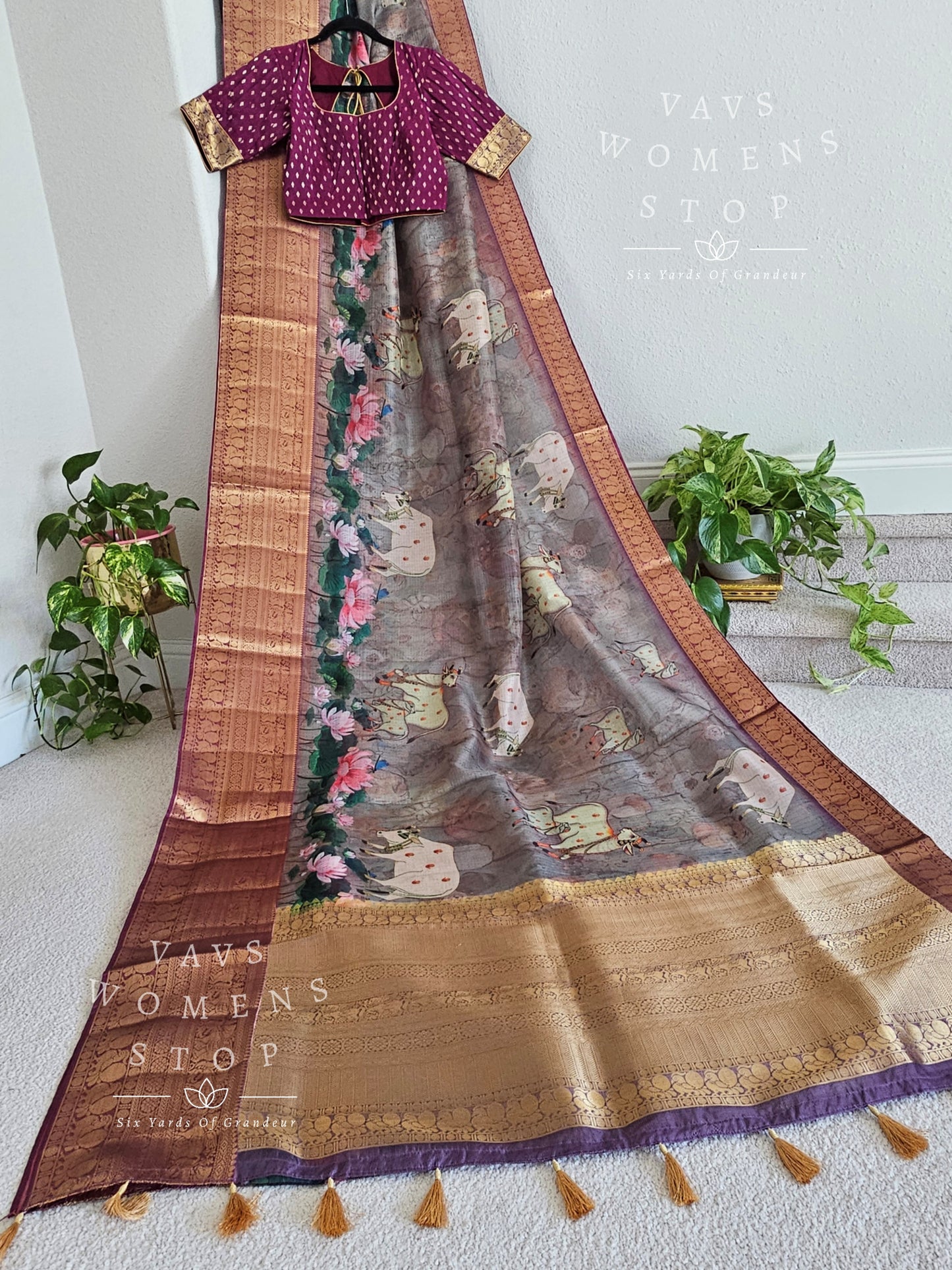 Fine Quality Kota Silk Kanchi Border Pichwai Prints Saree - Blouse
