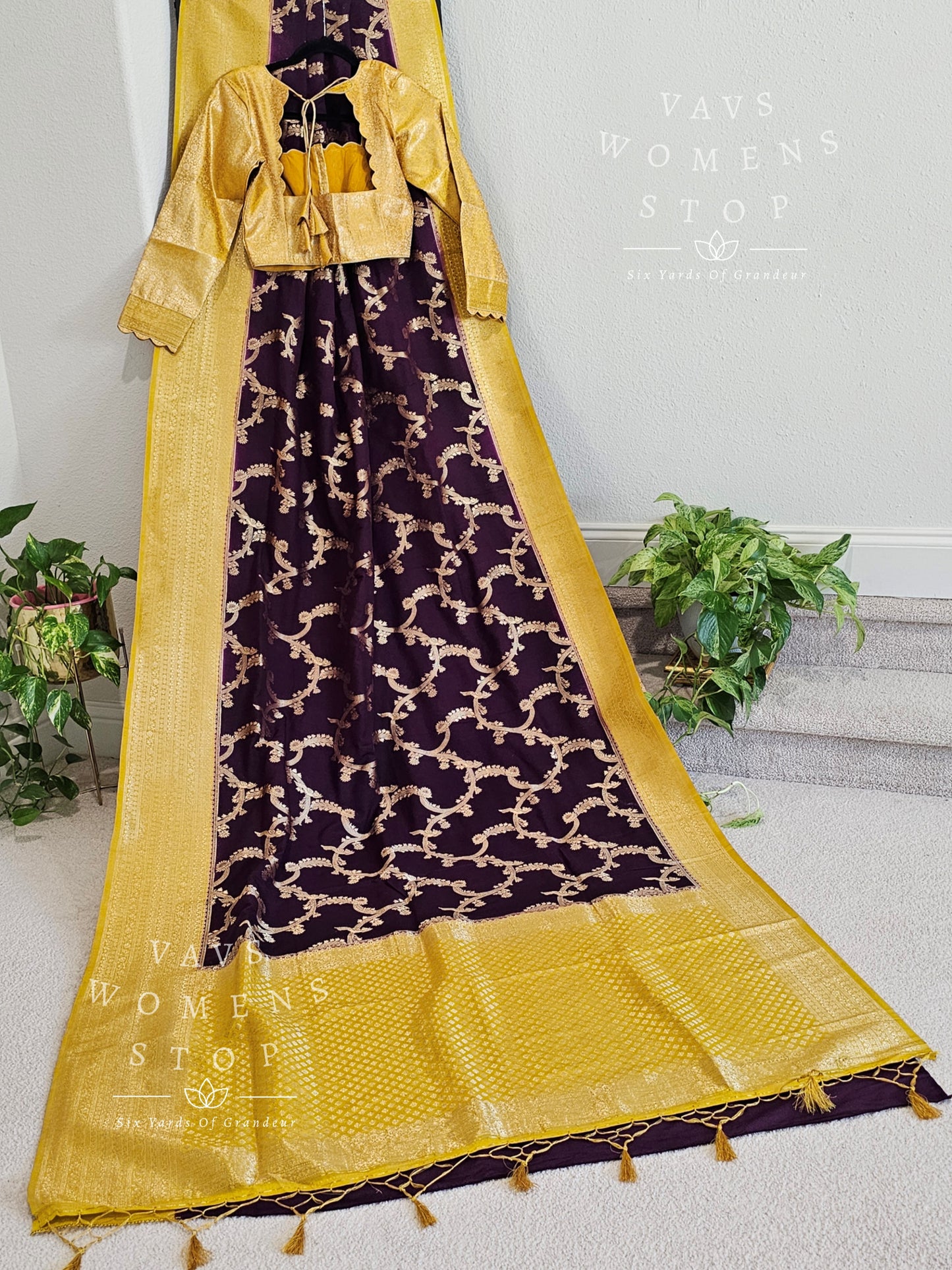 Viscose Benarasi Crepe Silk Saree - Full Sleeves Benarasi Blouse