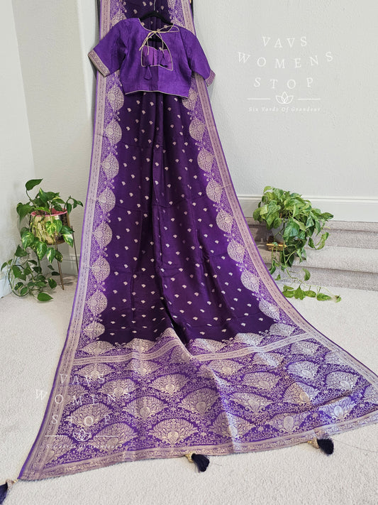Classy Purple Shade Dola Silk Saree - Blouse
