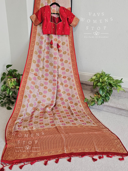 Premium Quality Munga Benarasi Silk Saree - Blouse