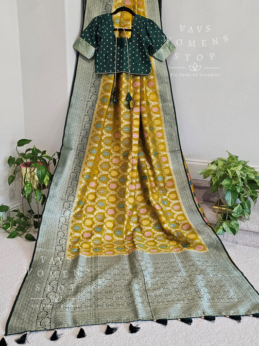 Blended Soft Warm Linen Benarasi Style Saree - Blouse