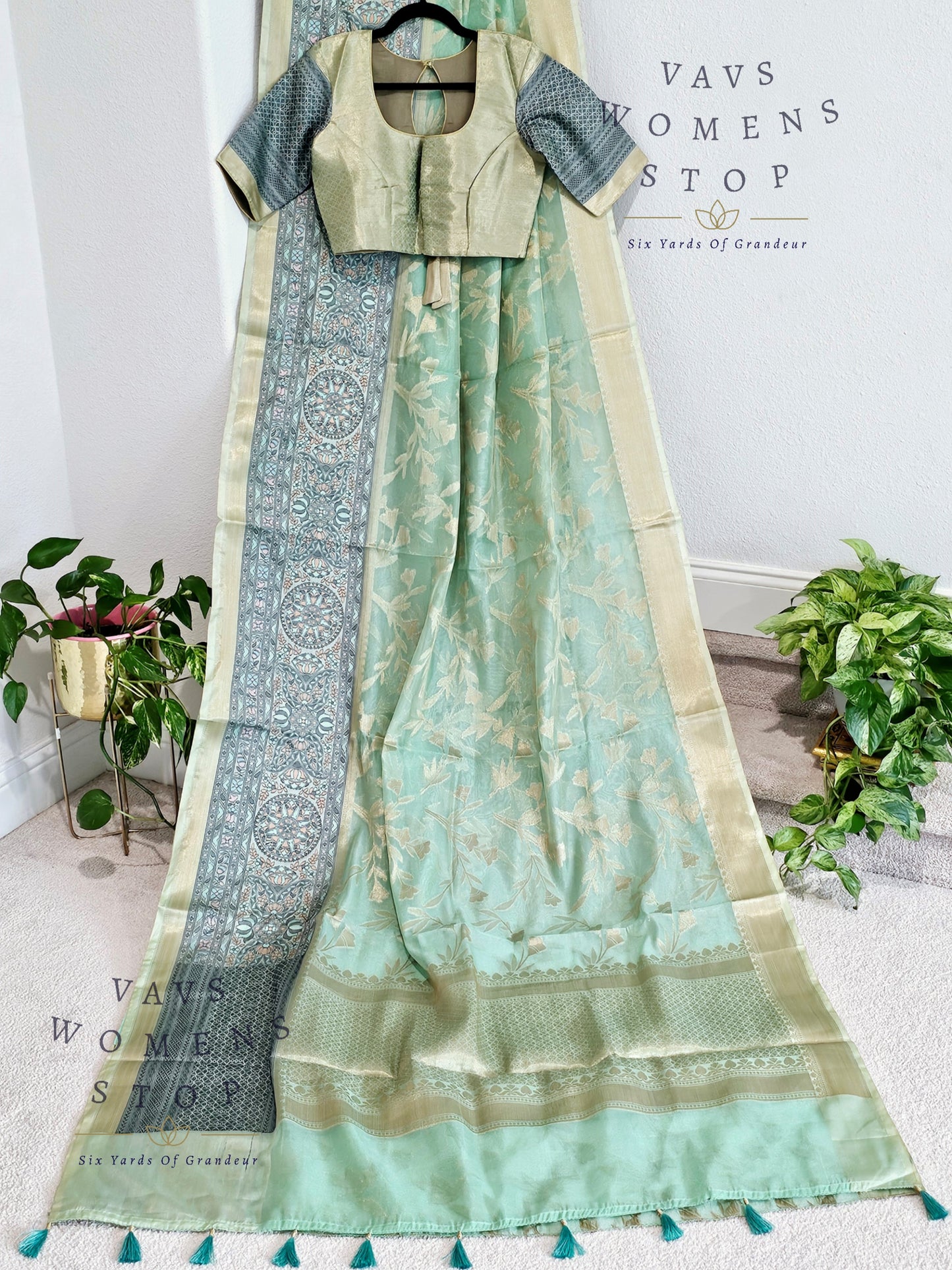 Semi Warm Organza Saree - Blouse