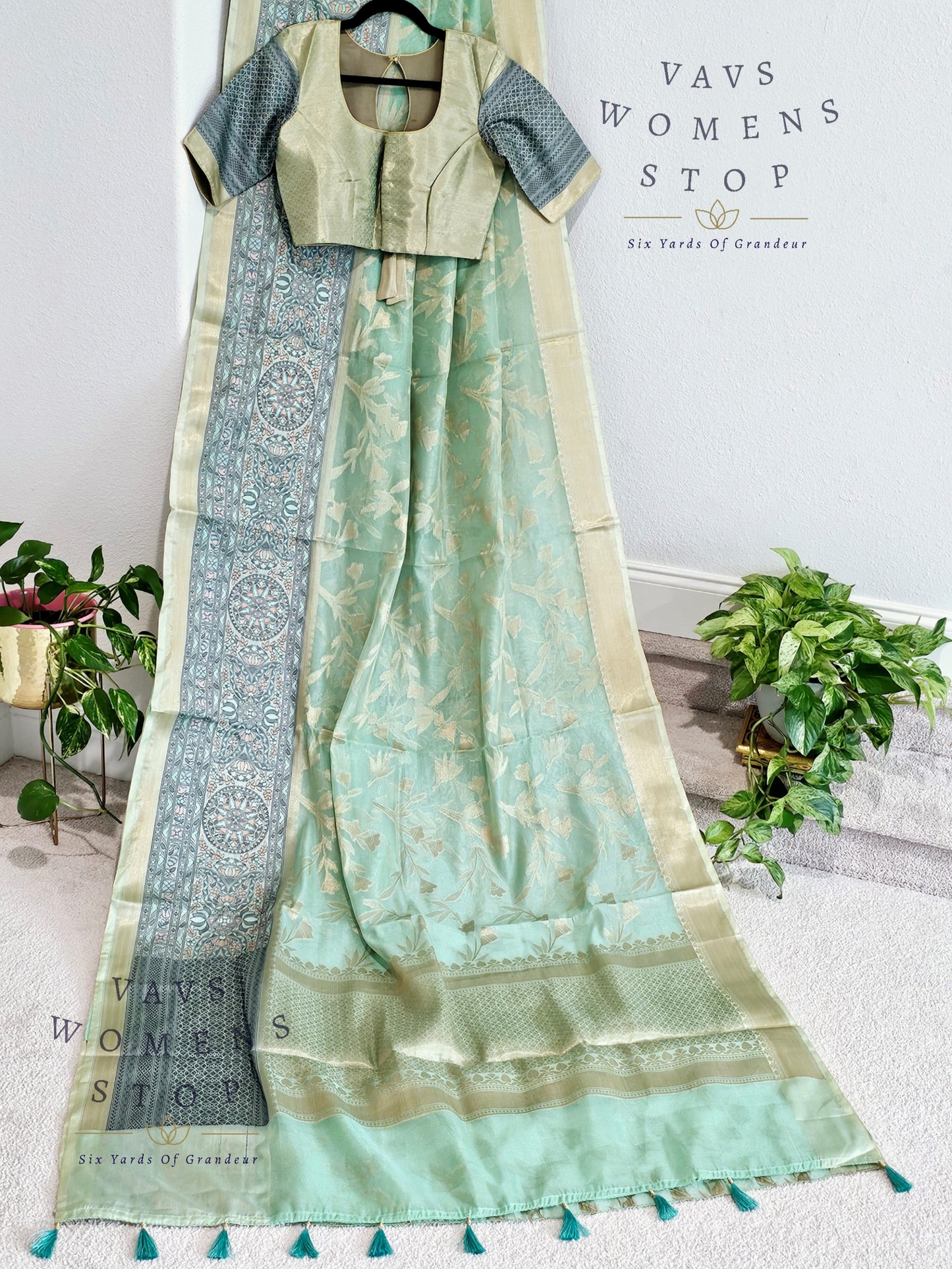 Semi Warm Organza Saree - Blouse