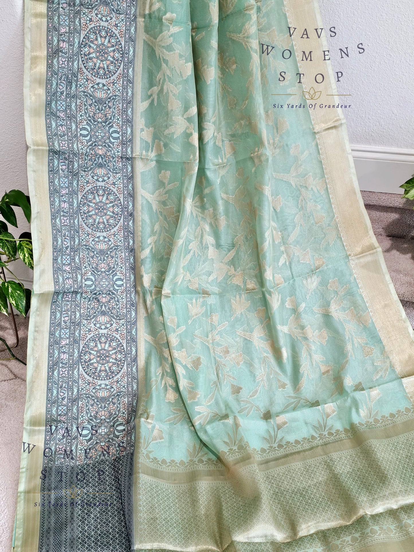 Semi Warm Organza Saree - Blouse