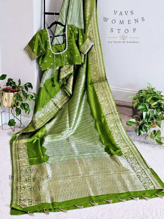Designer Munga Benerasi Crepe Silk Saree - Blouse
