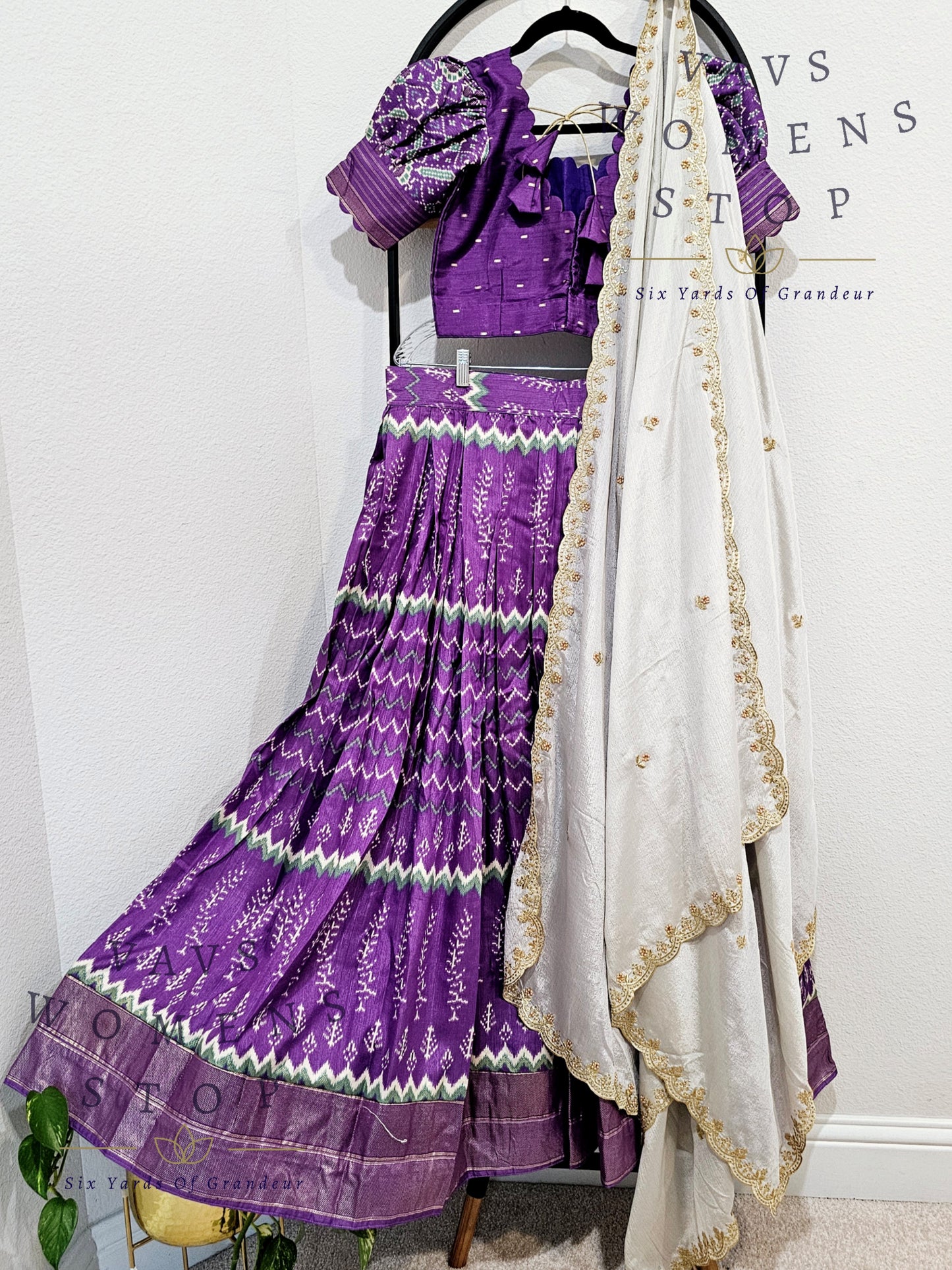 Munga Benarasi Patola Half Saree/ Lehenga Set