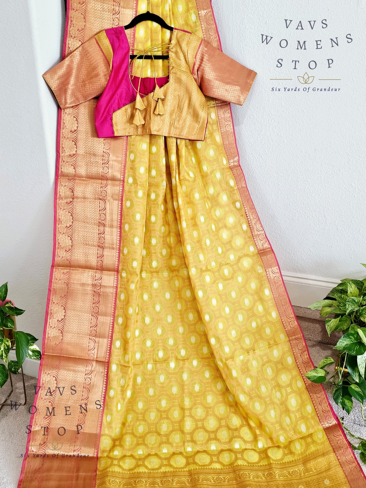Semi Warm Organza Saree - Blouse