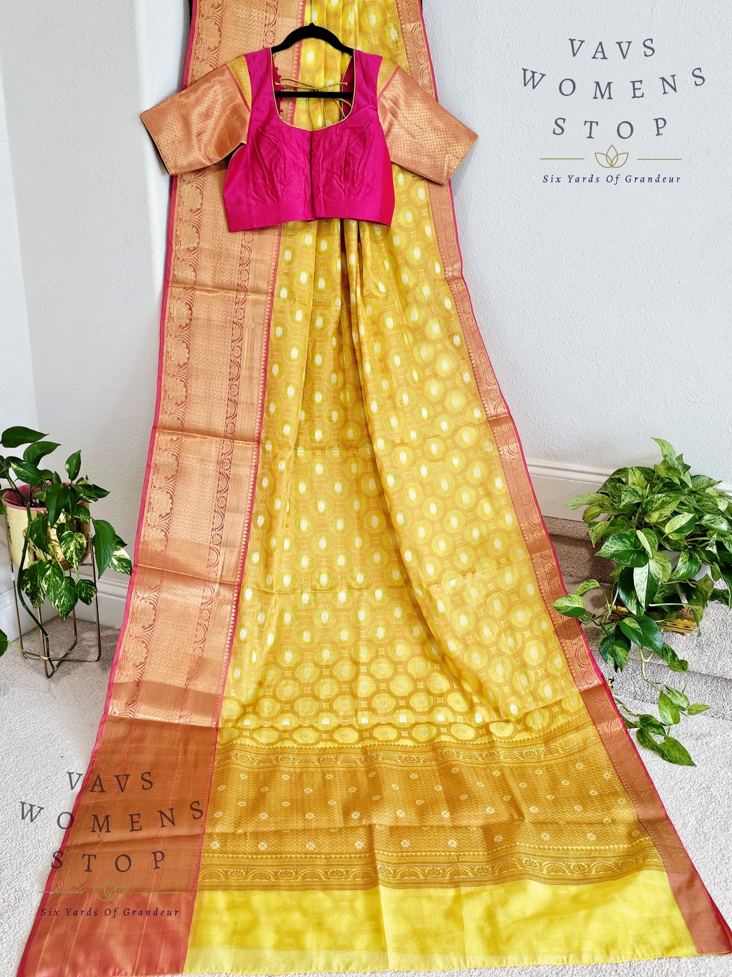 Semi Warm Organza Saree - Blouse