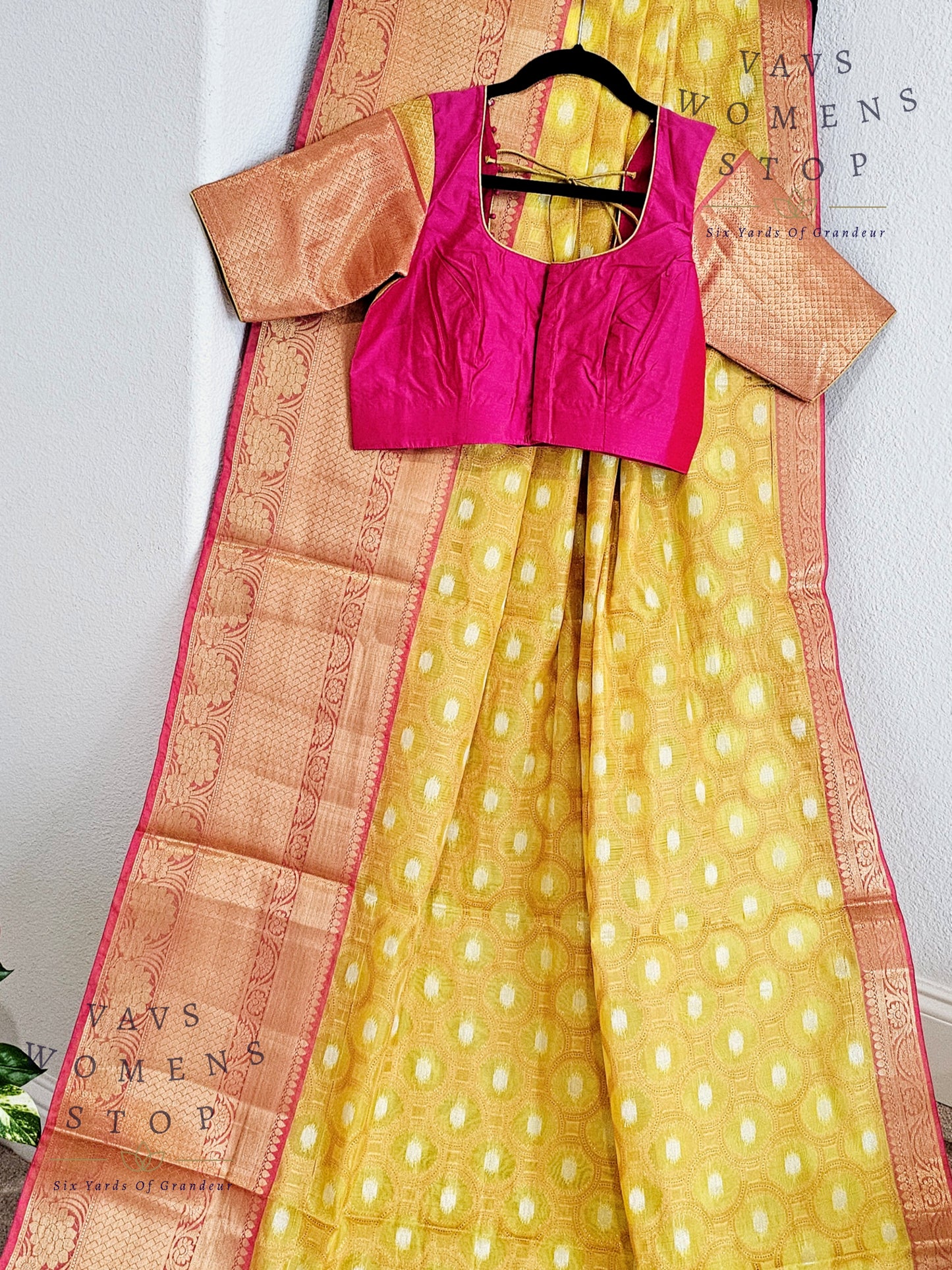 Semi Warm Organza Saree - Blouse