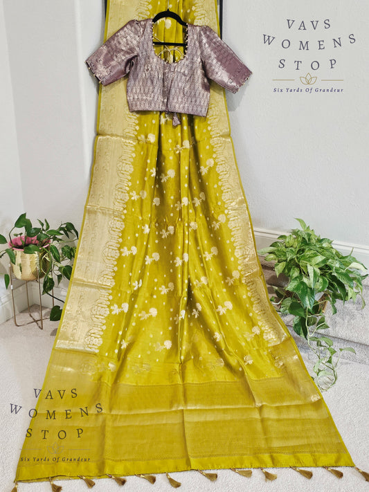 Classy Mango Silk Saree - Blouse