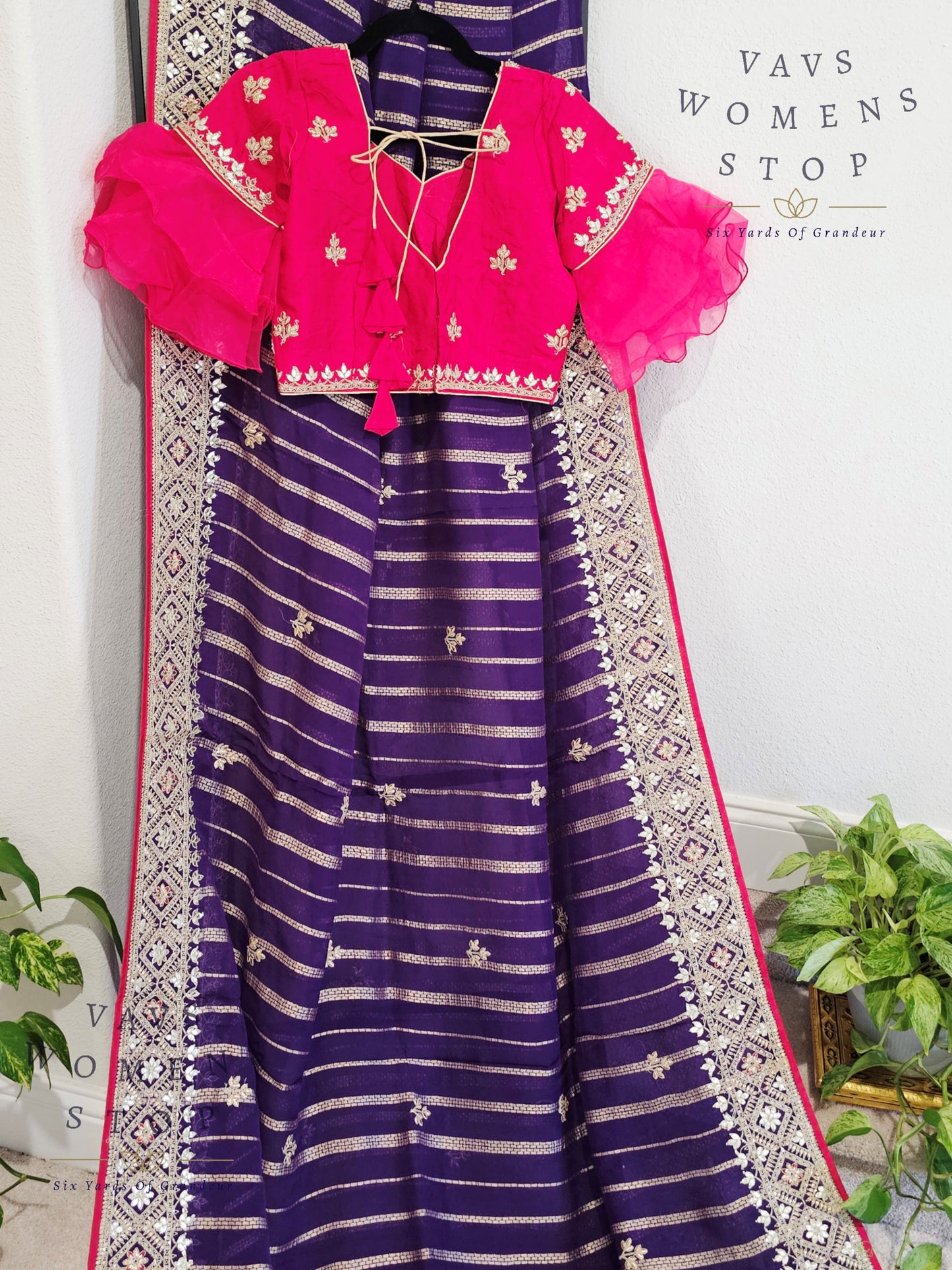 Designer Soft Khaddi Organza Gota Patti Border Saree - Blouse