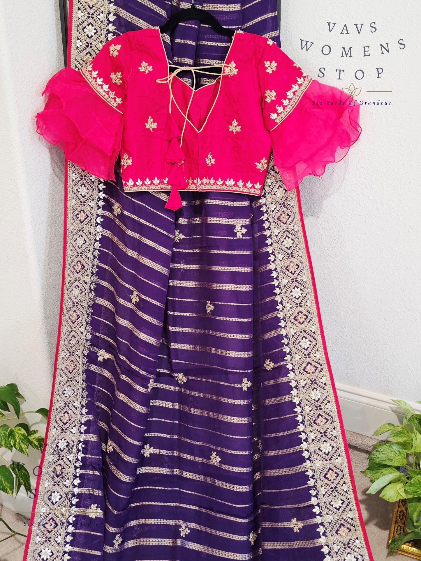 Designer Soft Khaddi Organza Gota Patti Border Saree - Blouse