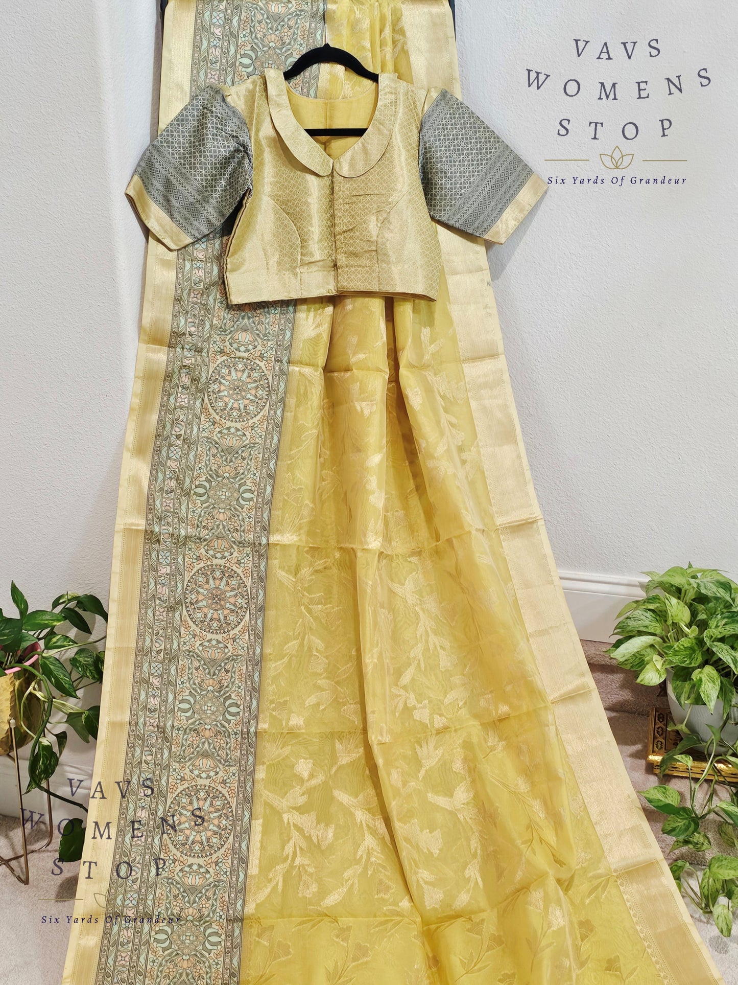 Semi Warm Organza Saree - Blouse
