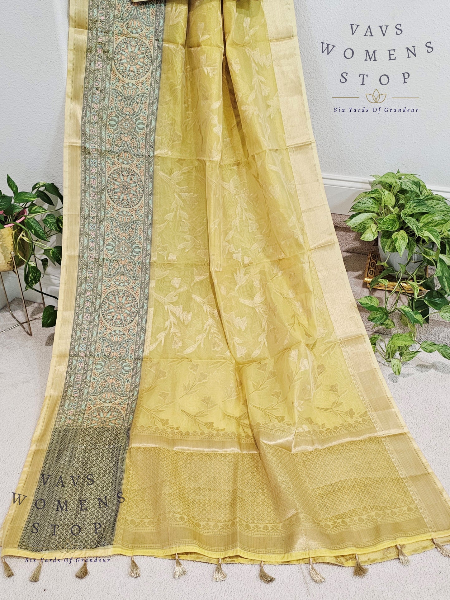 Semi Warm Organza Saree - Blouse