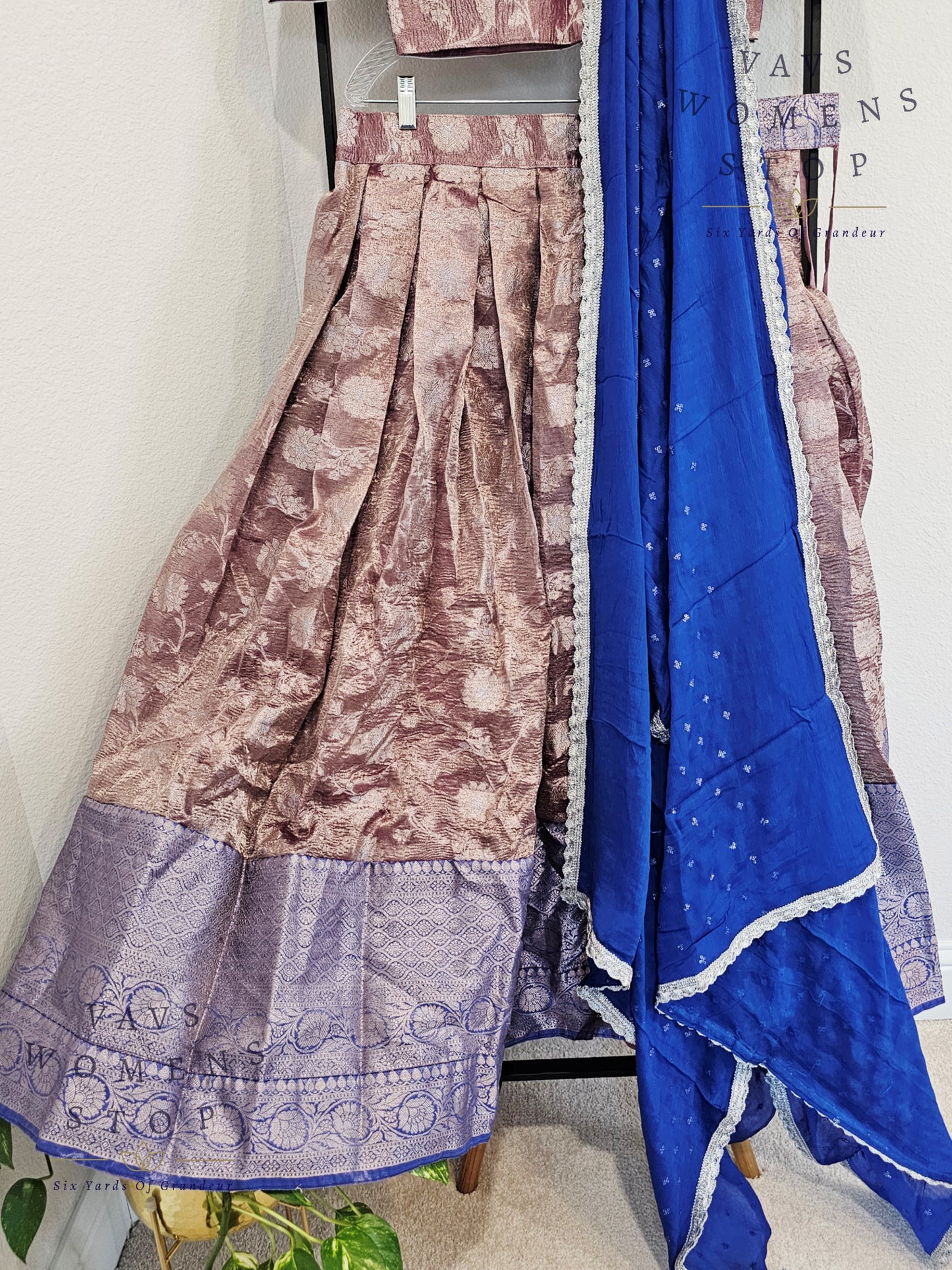 Crush Tissue Benarasi Designer Half Saree Set