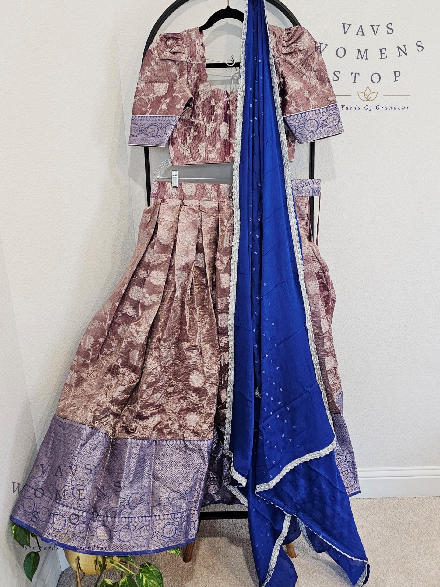 Crush Tissue Benarasi Designer Half Saree Set