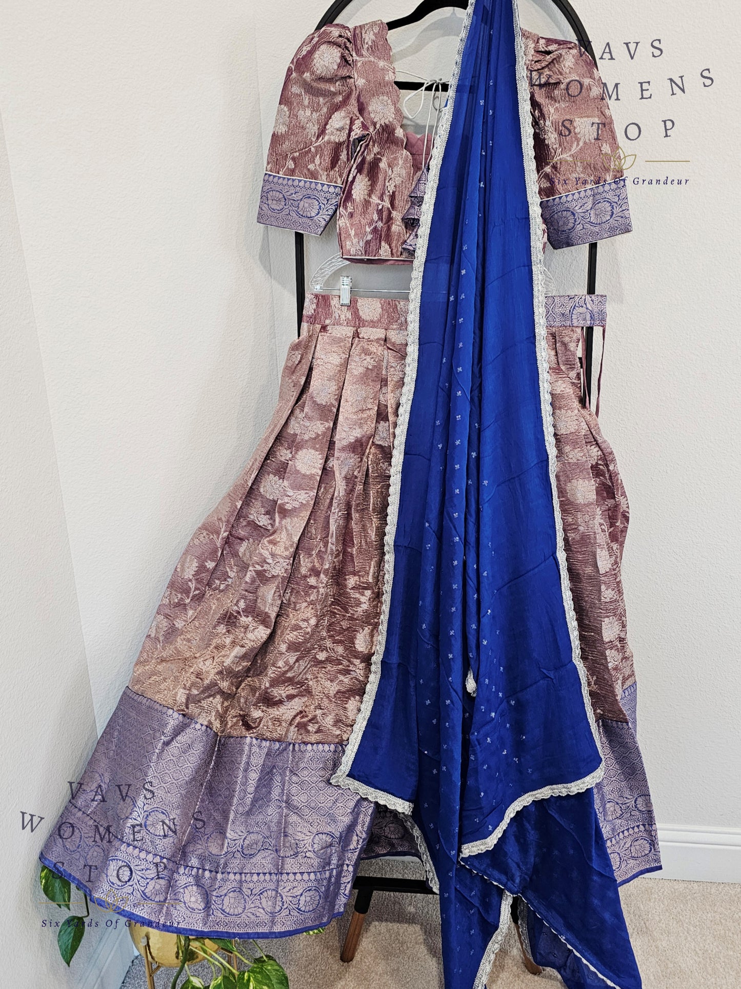 Crush Tissue Benarasi Designer Half Saree Set